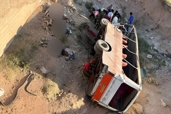 جزئیات حادثه سقوط مینیبوس به دره اعلام شد جزئیات حادثه سقوط مینیبوس به دره اعلام شد
