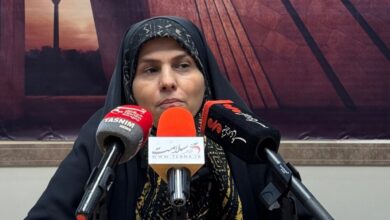 مراکز طرف قرارداد نسخ الکترونیک ماماها را نمی پذیرند