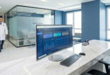 نرم افزار سی ار ام پزشکی پرشین سی آر ام در کلینیک مدرن برای مدیریت هوشمند بیماران