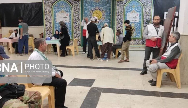 ارائه ۹۳۰۰ خدمت درمانی رایگان به زائران اربعین حسینی در عراق ارائه ۹۳۰۰ خدمت درمانی رایگان به زائران اربعین حسینی در عراق