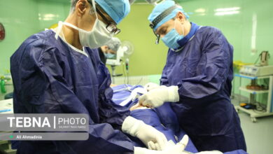 پزشکی، پیوند دانش، مسئولیت و تعهد به سلامت جامعه است پزشکی، پیوند دانش، مسئولیت و تعهد به سلامت جامعه است
